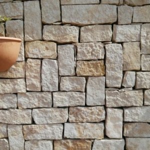Anteprima Listelli in Pietra di Trani Tranciata 2