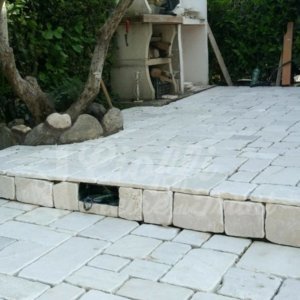 Anteprima Chianchette Anticate in Marmo di Trani 2
